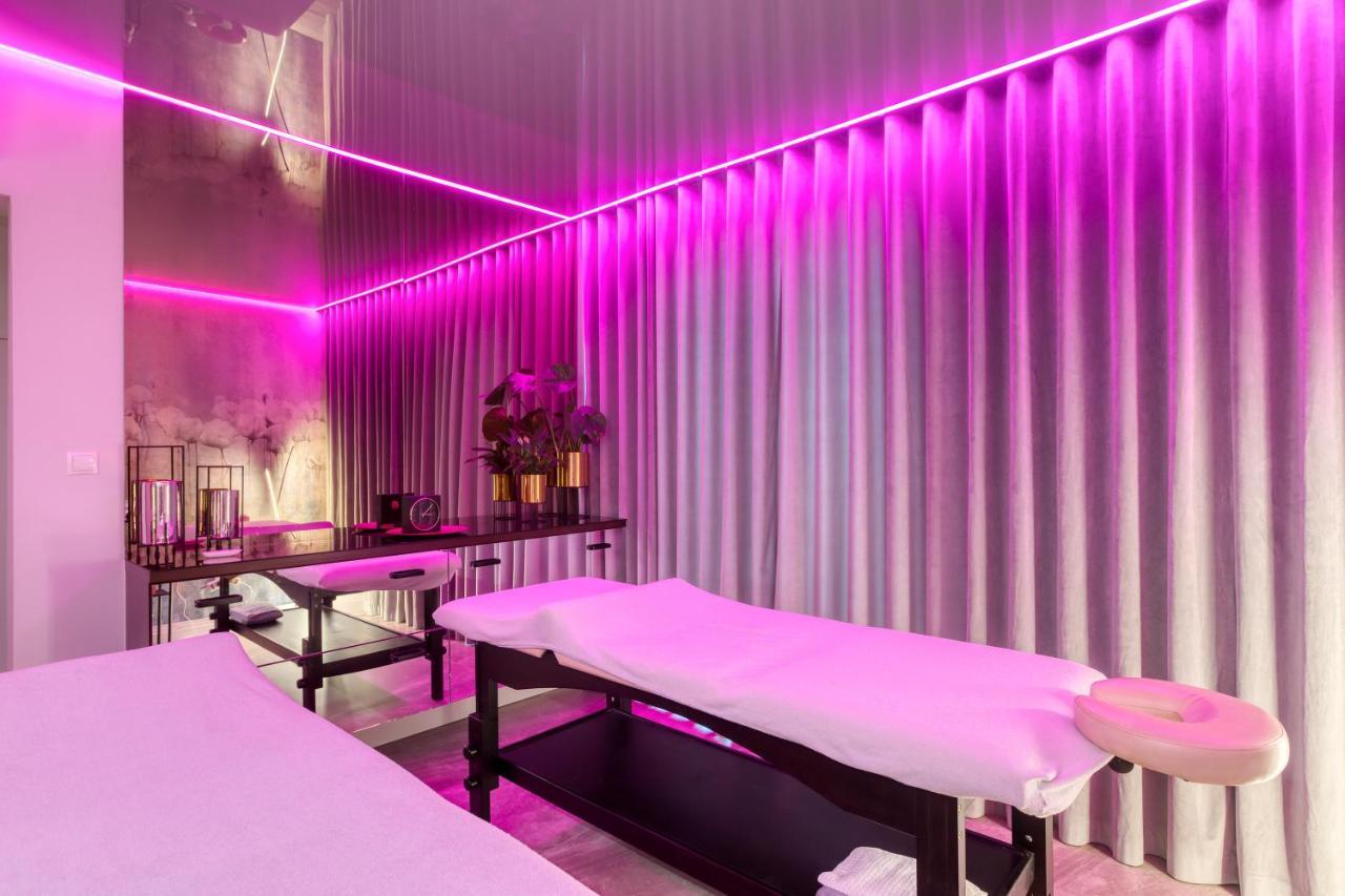 Hotel & Spa Bialy Dom Preiswitz Exterior foto
